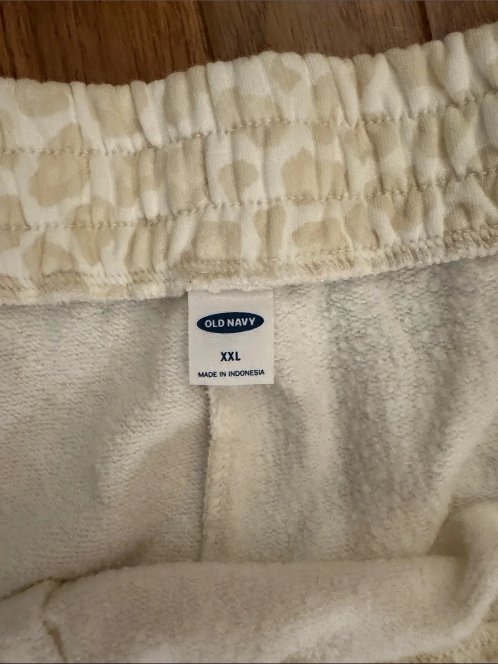 Old Navy Cream Leopard Print Jogger Pants